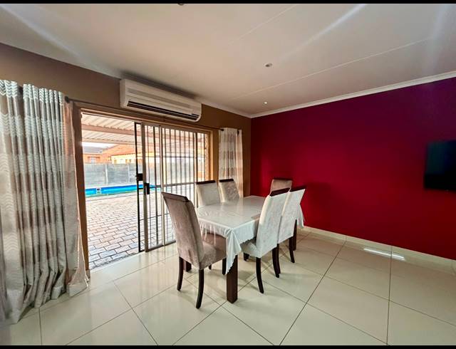 4 BEDROOM FREESTANDING FOR SALE IN BIRDSWOOD